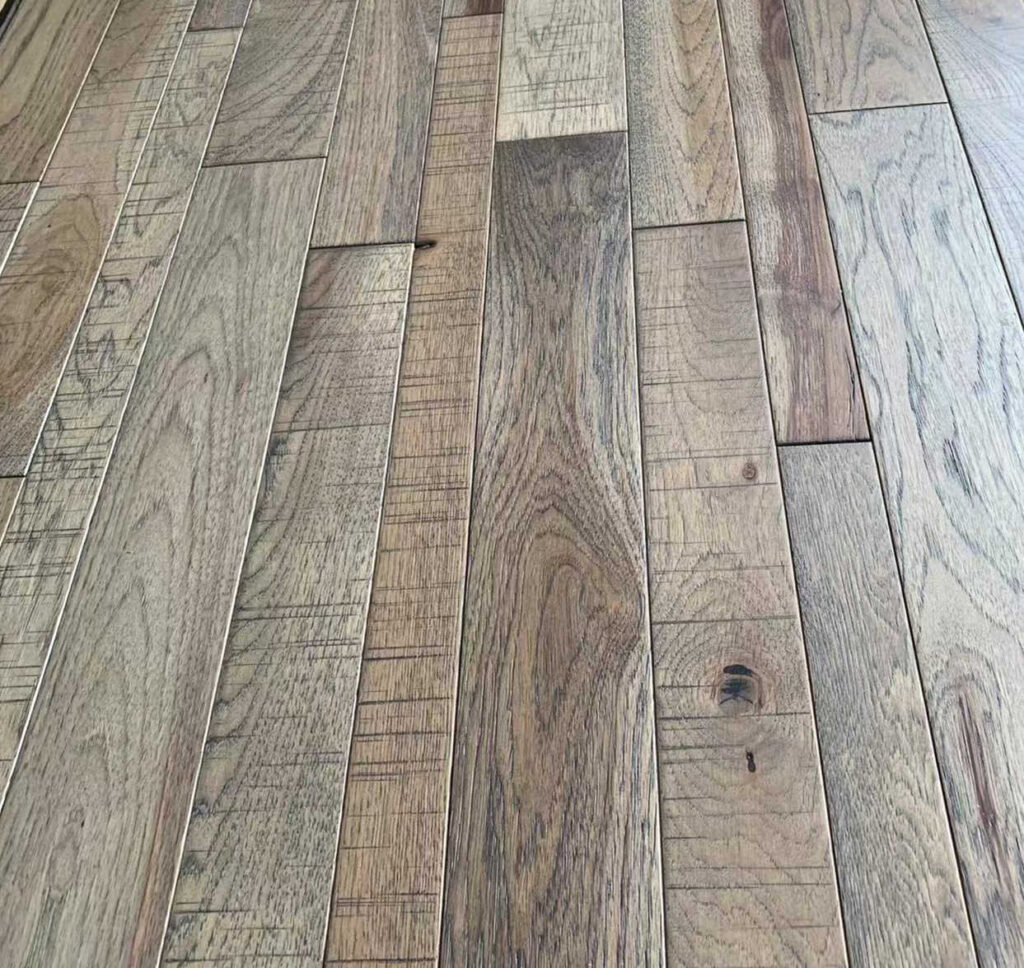 Unequal length and width series of hickory wood floor-kelaiwood