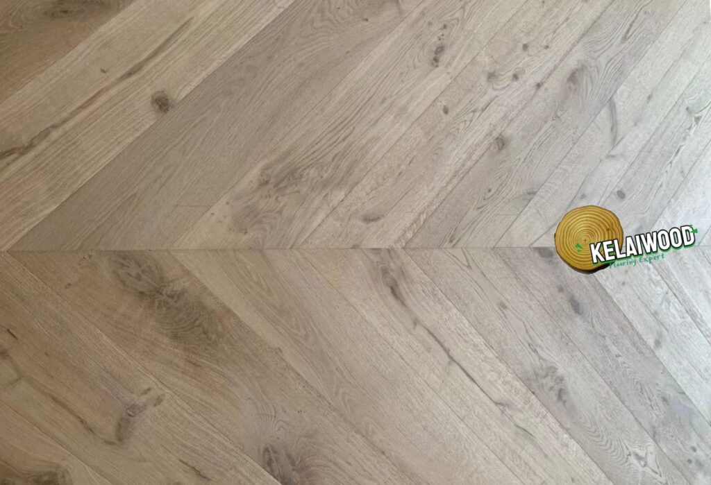 <strong>Why should we choose Chevron wood flooring?</strong>-kelaiwood <strong>Why should we choose Chevron wood flooring?</strong>-kelaiwood