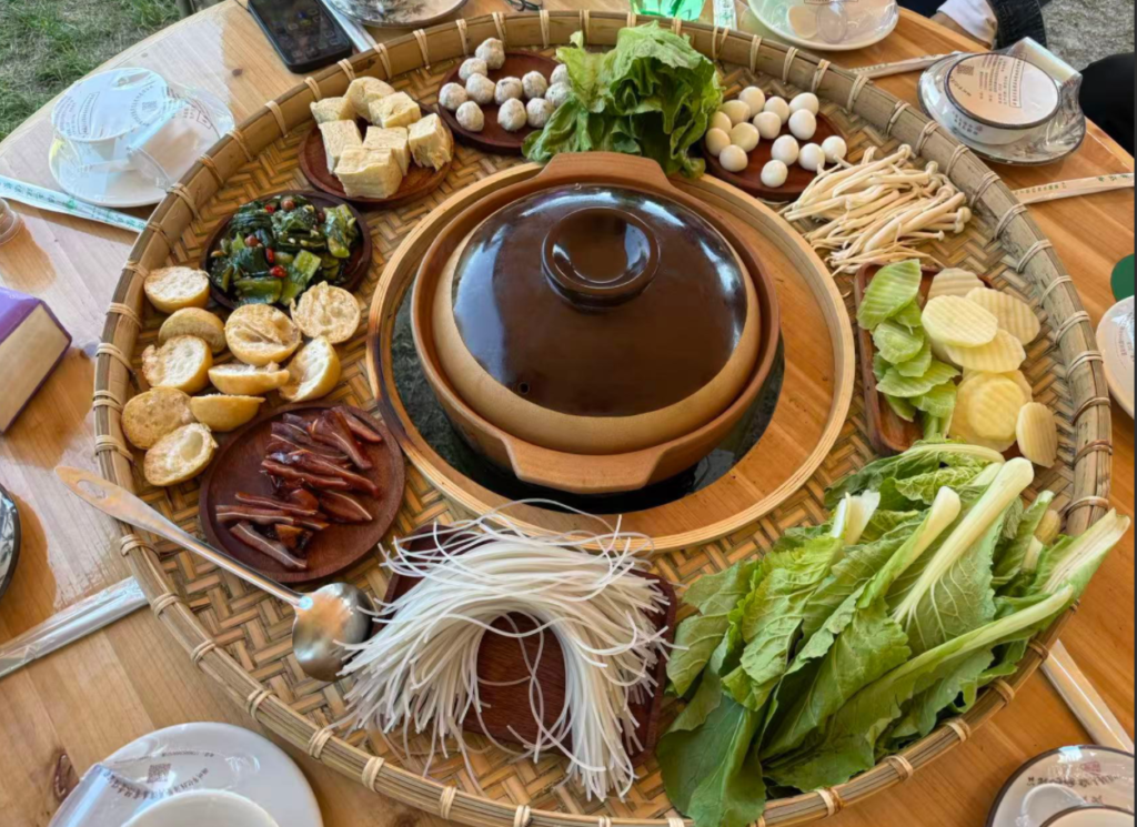 <strong>Sunny Day: Kelaiwood Team Enjoys Fun Together</strong>-kelaiwood